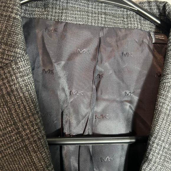 Michael Kors Plaid Blazer Sport Coat Modern Fit Gray Jacket Size 44S - Picture 6 of 10